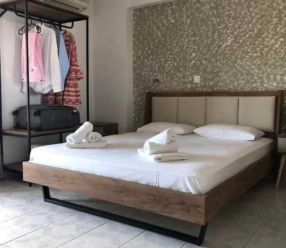 Guest house Armonia Skiathos Town